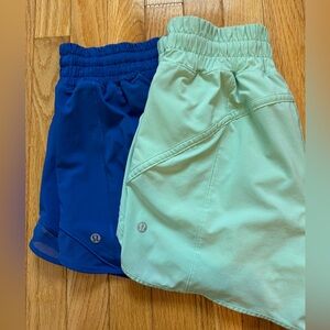 Lululemon Hotty Hot High-Rise lined short 4”